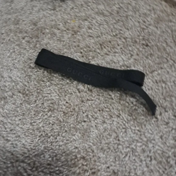 Gucci  Ribbon Bundle - Picture 9 of 9